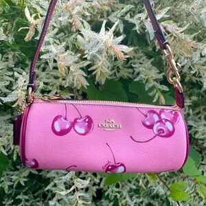 COACH Nolita Barrel Bag With Cherry Print ショルダー CR371 NWT Coach Nolita Barrel Bag With Cherry Print CR371 | eBay